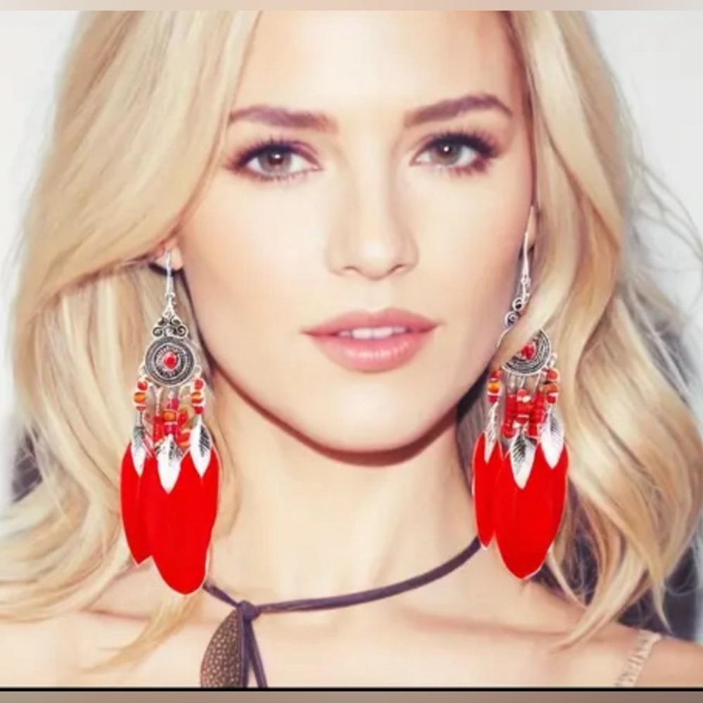 🌻5/$25🌻 Bohemian Flair Feather Tassel Earring
